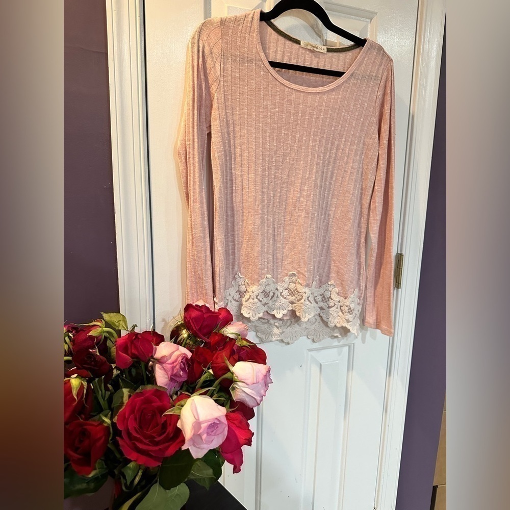 Wide ribbed long sleeve sweater